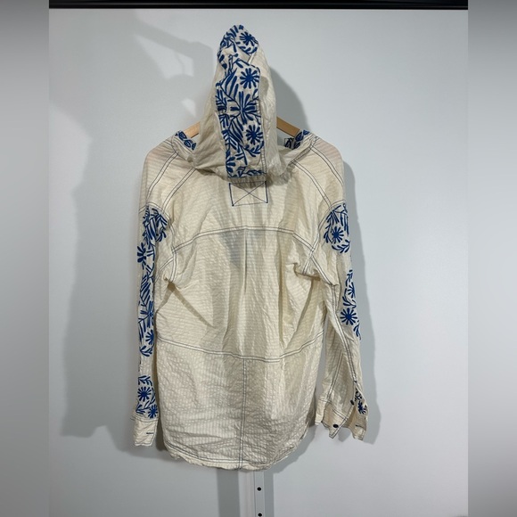 We The Free by Free People Embroidered Peasant Top – Small - Picture 3 of 8